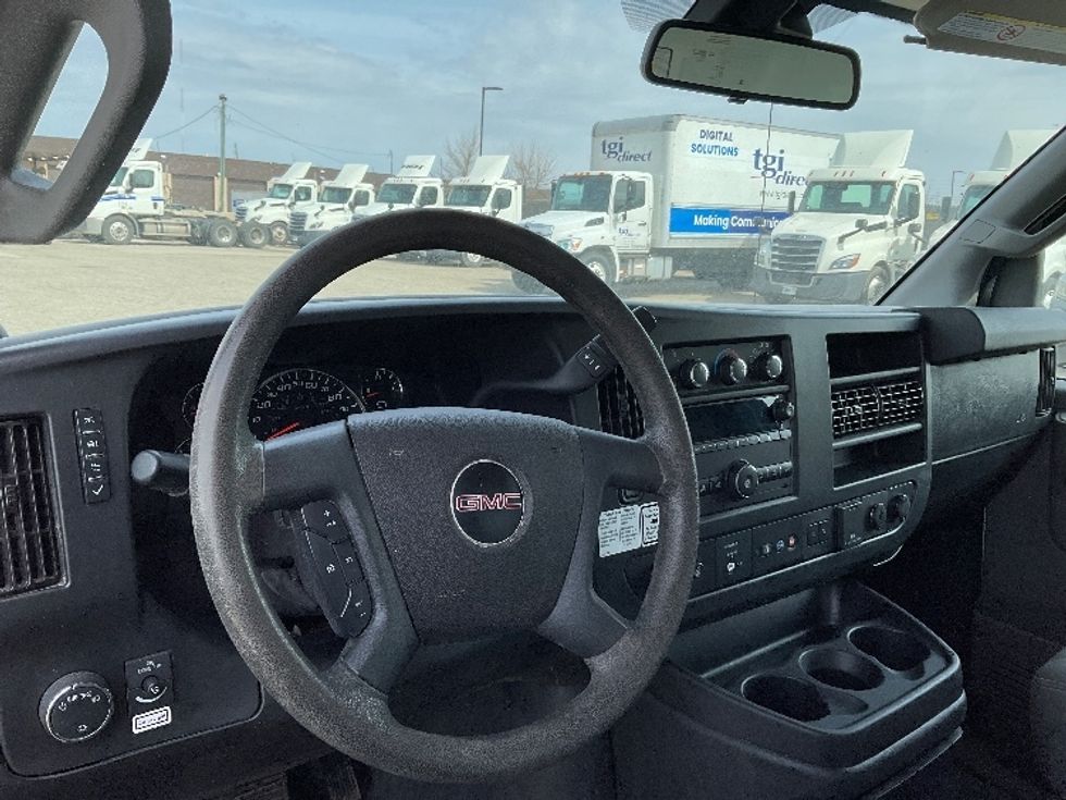 Light Duty Box Truck-Light and Medium Duty Trucks-GMC-2021-Savana G33903-Comstock Park-MI-90,037\n\t\tmiles-$ 30,500 - Image 16