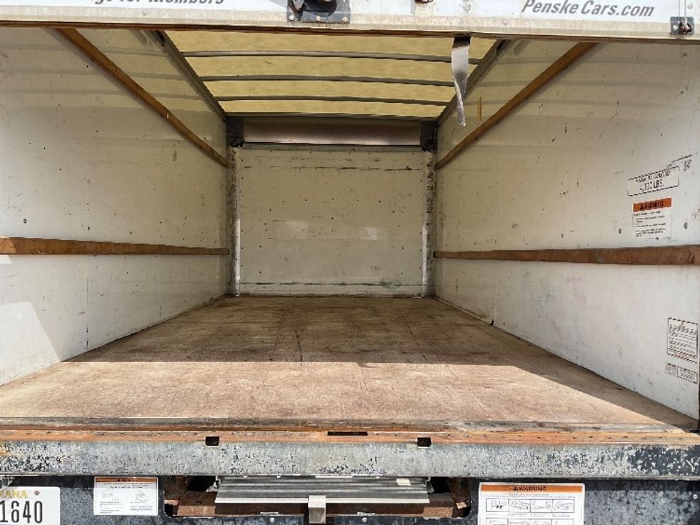 Light Duty Box Truck-Light and Medium Duty Trucks-GMC-2021-Savana G33903-Comstock Park-MI-90,037\n\t\tmiles-$ 30,500 - Image 8