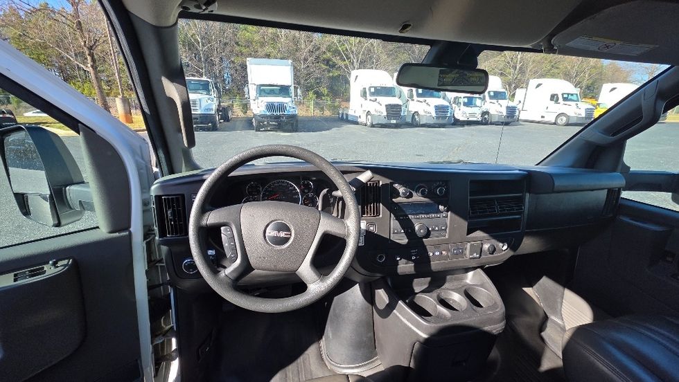 Light Duty Box Truck-Light and Medium Duty Trucks-GMC-2021-Savana G33903-Concord-NC-108,672\n\t\tmiles-$ 30,250 - Image 18