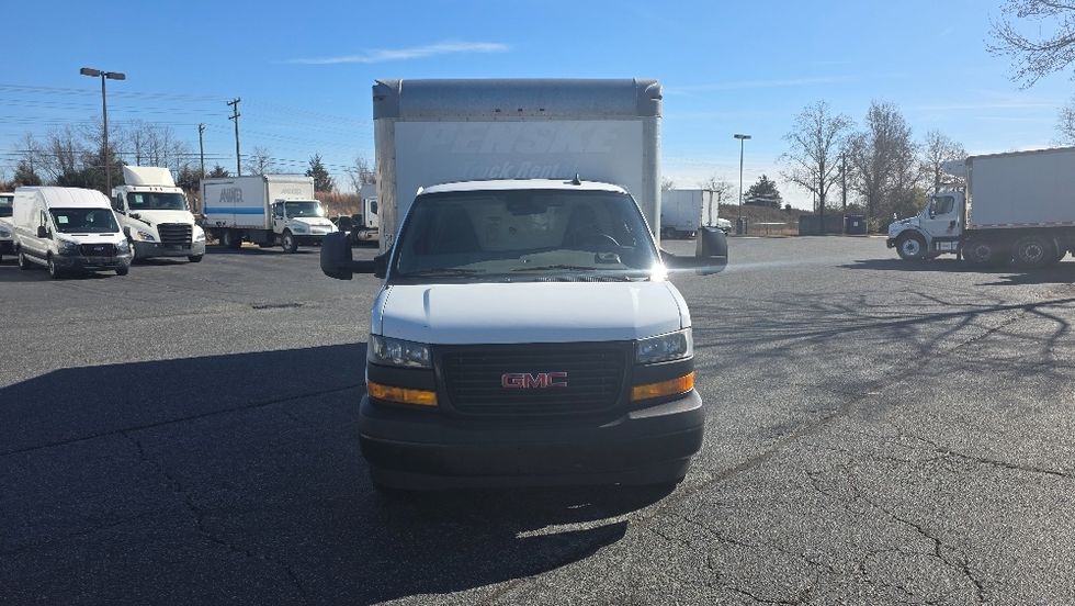 Light Duty Box Truck-Light and Medium Duty Trucks-GMC-2021-Savana G33903-Concord-NC-108,672\n\t\tmiles-$ 30,250 - Image 2
