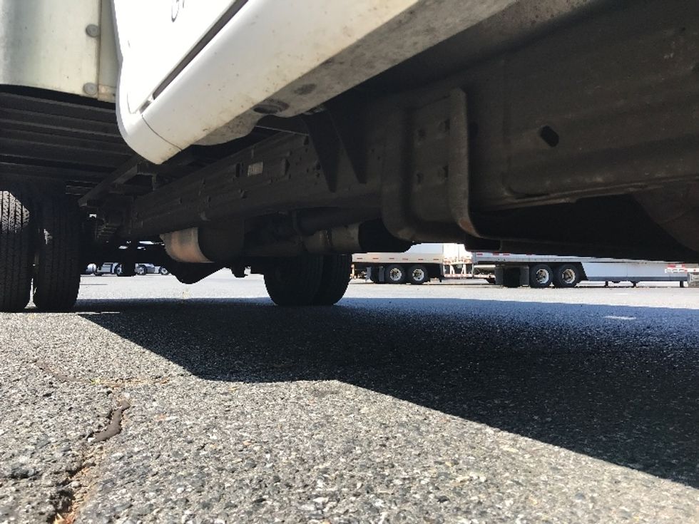 Light Duty Box Truck-Light and Medium Duty Trucks-GMC-2021-Savana G33903-Concord-NC-111,321\n\t\tmiles-$ 30,500 - Image 12