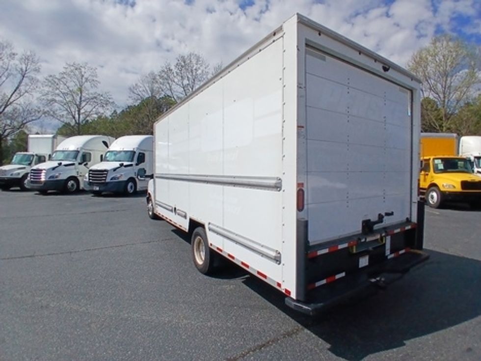 Light Duty Box Truck-Light and Medium Duty Trucks-GMC-2021-Savana G33903-Concord-NC-111,321\n\t\tmiles-$ 30,500 - Image 3