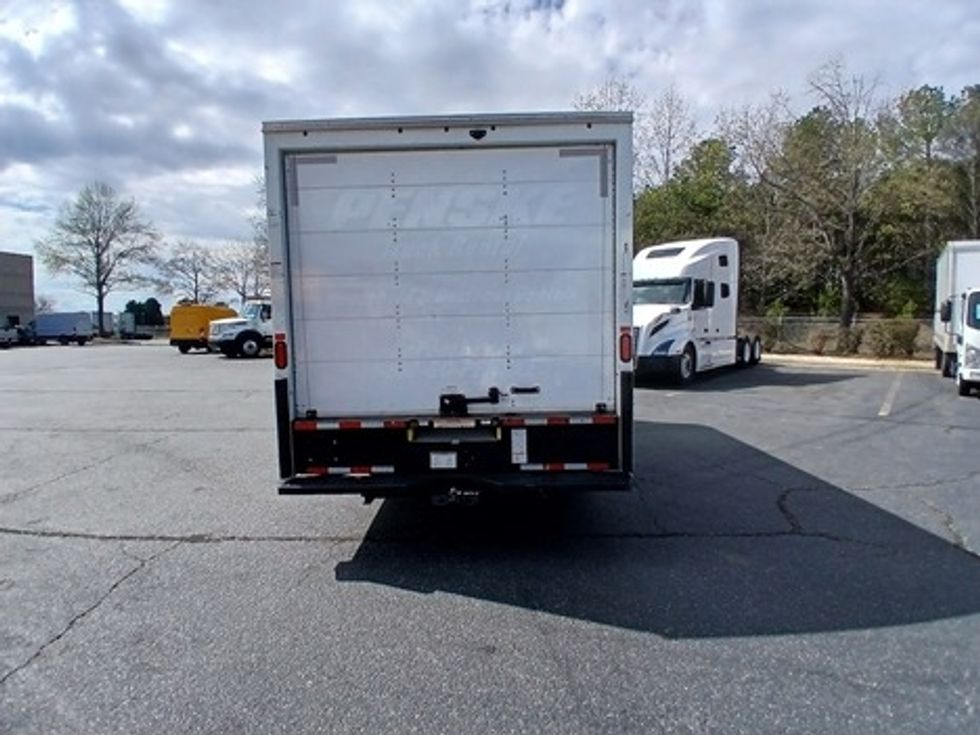 Light Duty Box Truck-Light and Medium Duty Trucks-GMC-2021-Savana G33903-Concord-NC-111,321\n\t\tmiles-$ 30,500 - Image 4