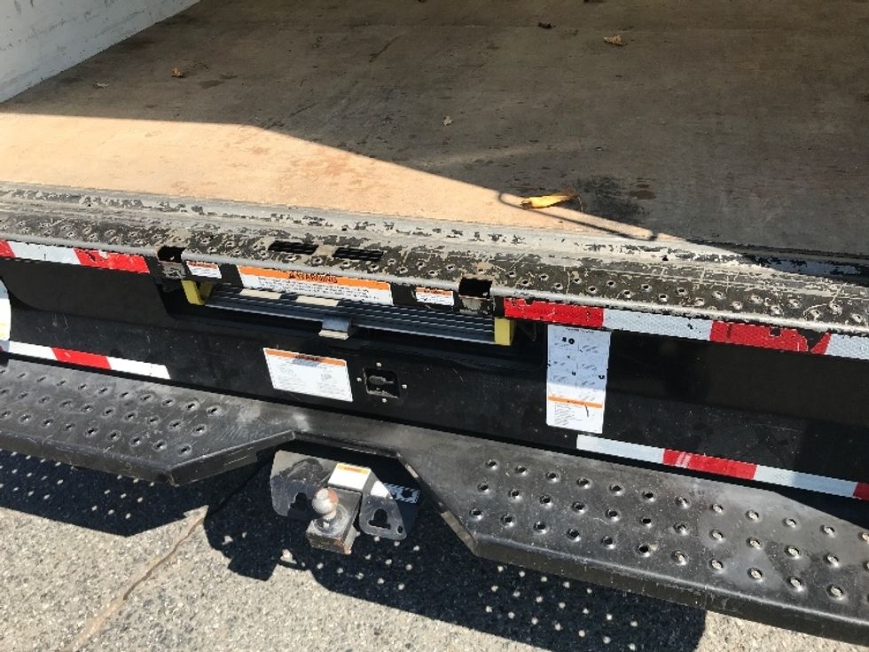Light Duty Box Truck-Light and Medium Duty Trucks-GMC-2021-Savana G33903-Concord-NC-111,321\n\t\tmiles-$ 30,500 - Image 9