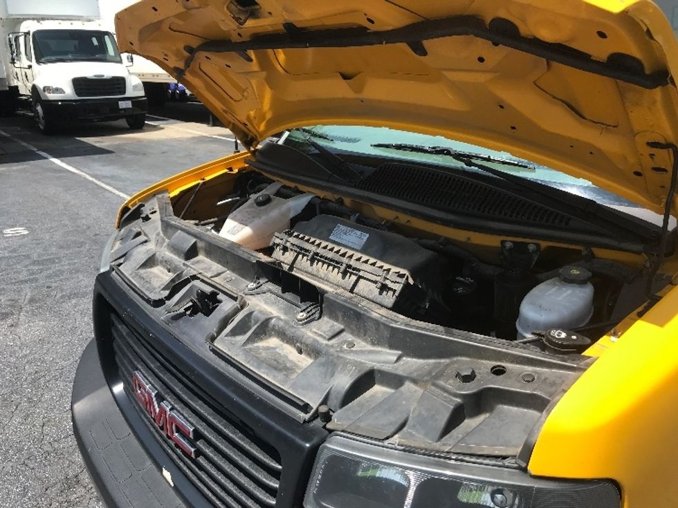 Light Duty Box Truck-Light and Medium Duty Trucks-GMC-2021-Savana G33903-Conover-NC-109,019\n\t\tmiles-$ 23,000 - Image 24