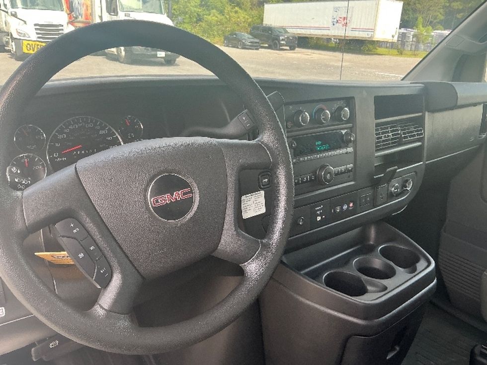 Light Duty Box Truck-Light and Medium Duty Trucks-GMC-2021-Savana G33903-Conway-SC-114,736\n\t\tmiles-$ 28,000 - Image 18