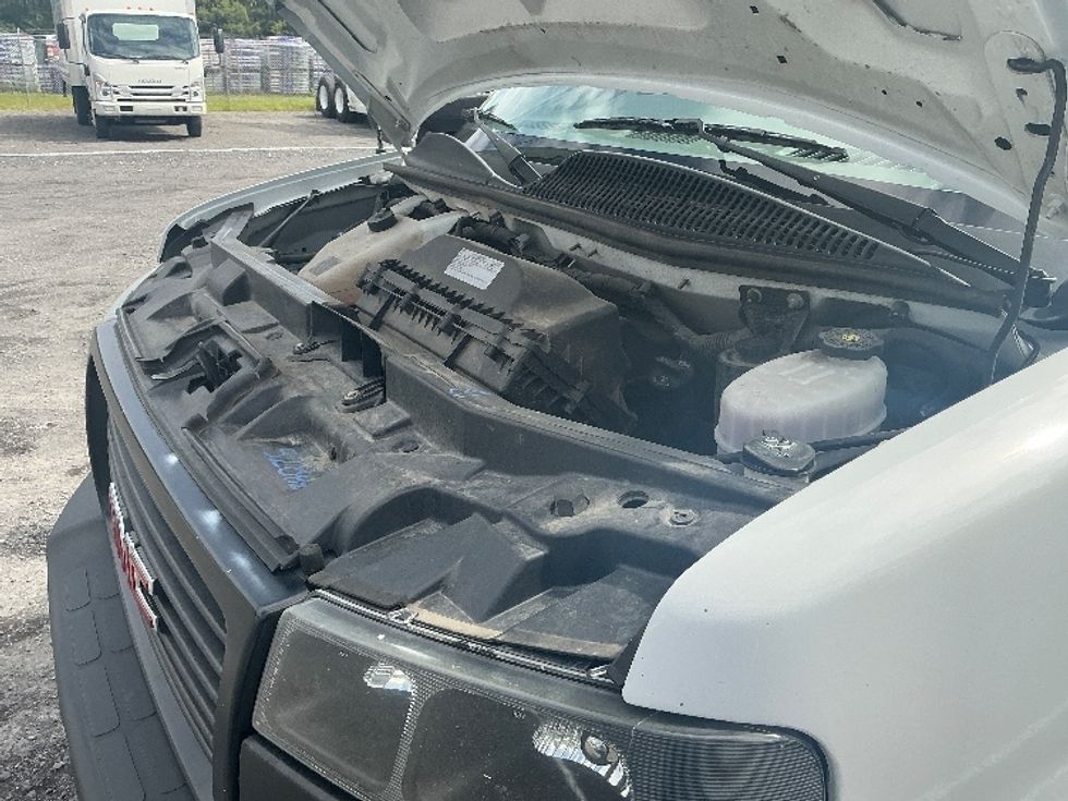 Light Duty Box Truck-Light and Medium Duty Trucks-GMC-2021-Savana G33903-Conway-SC-114,736\n\t\tmiles-$ 28,000 - Image 24