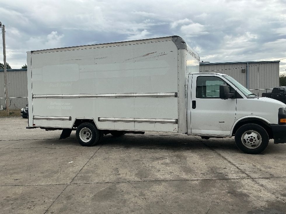 Light Duty Box Truck-Light and Medium Duty Trucks-GMC-2021-Savana G33903-Conway-SC-114,769\n\t\tmiles-$ 29,500 - Image 15