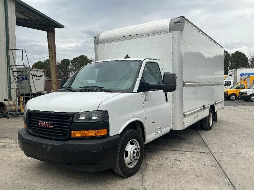 Light Duty Box Truck-Light and Medium Duty Trucks-GMC-2021-Savana G33903-Conway-SC-114,769\n\t\tmiles-$ 29,500 - Image 3
