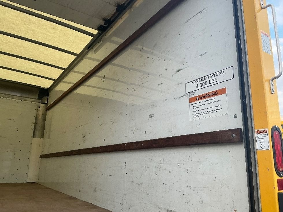 Light Duty Box Truck-Light and Medium Duty Trucks-GMC-2021-Savana G33903-Conway-SC-95,556\n\t\tmiles-$ 28,750 - Image 12