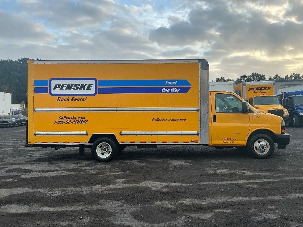 Light Duty Box Truck-Light and Medium Duty Trucks-GMC-2021-Savana G33903-Conway-SC-95,556\n\t\tmiles-$ 28,750 - Image 15