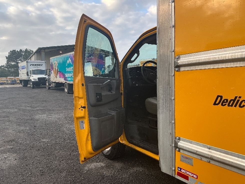 Light Duty Box Truck-Light and Medium Duty Trucks-GMC-2021-Savana G33903-Conway-SC-95,556\n\t\tmiles-$ 28,750 - Image 16