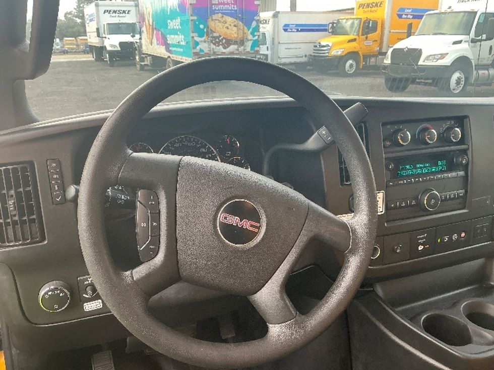 Light Duty Box Truck-Light and Medium Duty Trucks-GMC-2021-Savana G33903-Conway-SC-95,556\n\t\tmiles-$ 28,750 - Image 18
