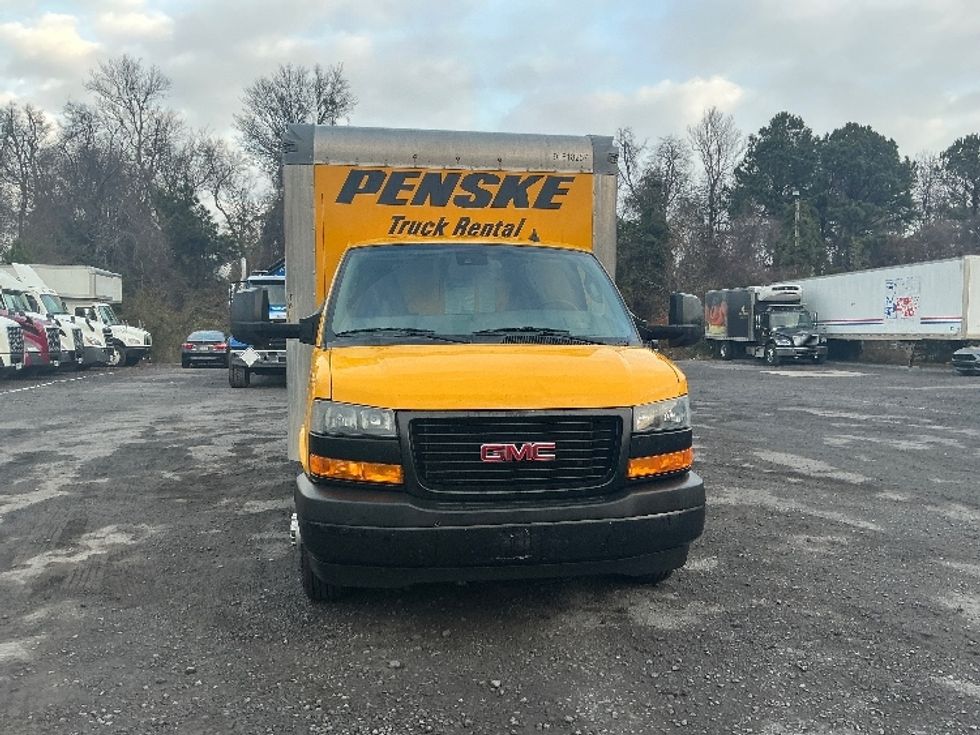 Light Duty Box Truck-Light and Medium Duty Trucks-GMC-2021-Savana G33903-Conway-SC-95,556\n\t\tmiles-$ 28,750 - Image 2
