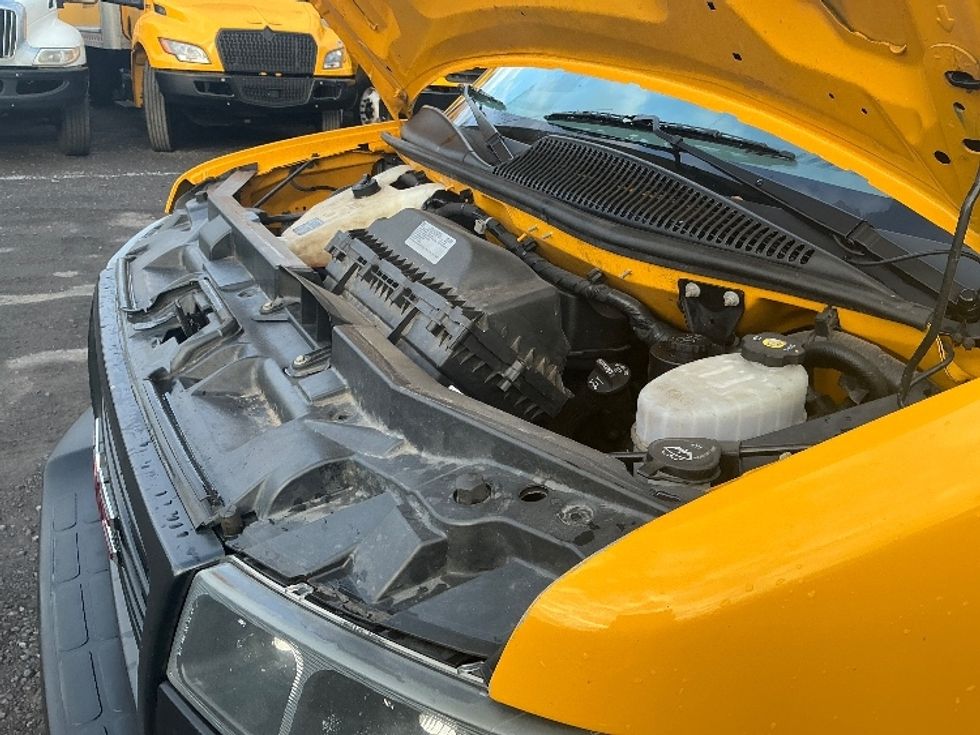 Light Duty Box Truck-Light and Medium Duty Trucks-GMC-2021-Savana G33903-Conway-SC-95,556\n\t\tmiles-$ 28,750 - Image 23