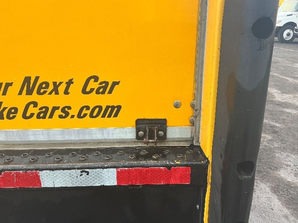 Light Duty Box Truck-Light and Medium Duty Trucks-GMC-2021-Savana G33903-Conway-SC-95,556\n\t\tmiles-$ 28,750 - Image 26