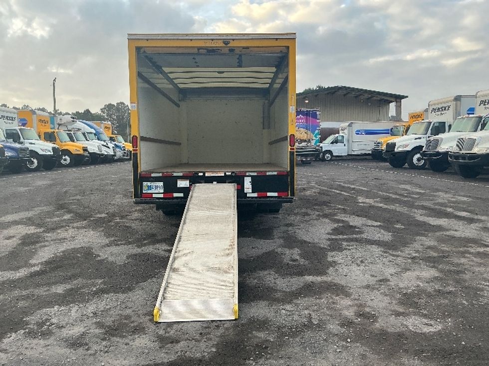 Light Duty Box Truck-Light and Medium Duty Trucks-GMC-2021-Savana G33903-Conway-SC-95,556\n\t\tmiles-$ 28,750 - Image 9