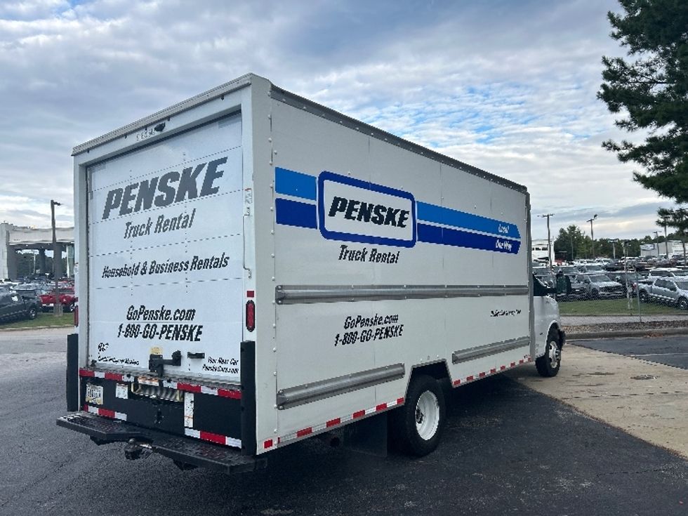 Light Duty Box Truck-Light and Medium Duty Trucks-GMC-2021-Savana G33903-Conyers-GA-111,148\n\t\tmiles-$ 28,000 - Image 11