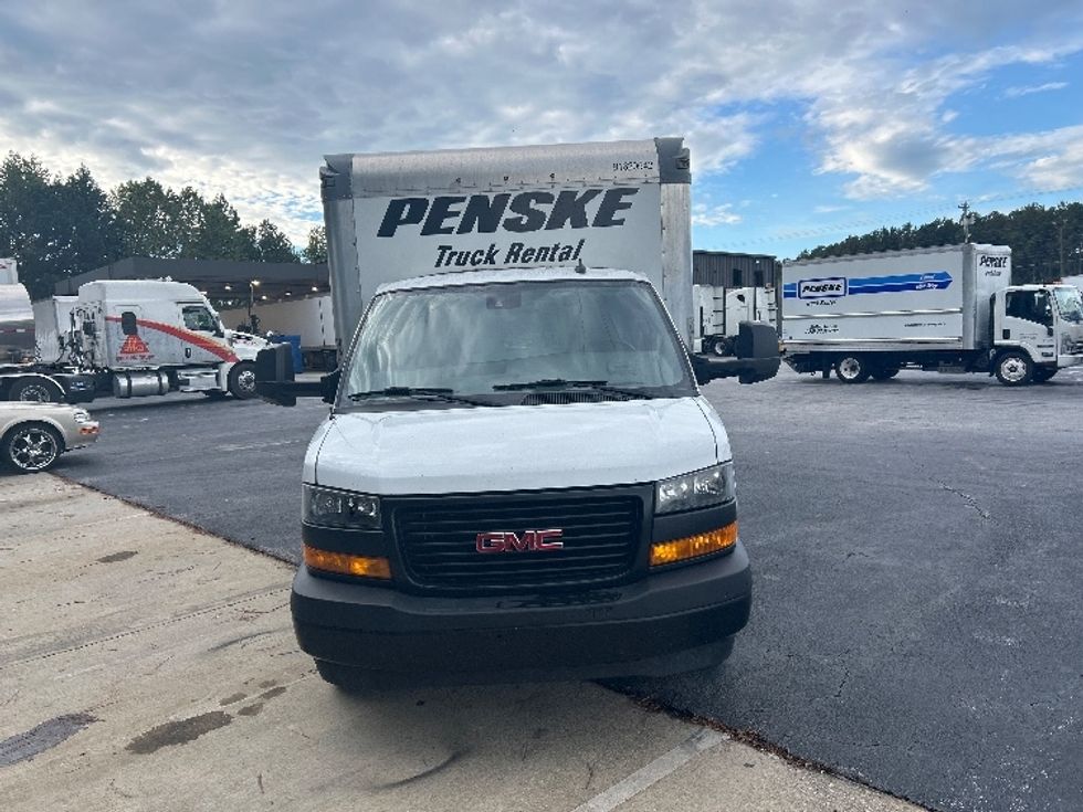 Light Duty Box Truck-Light and Medium Duty Trucks-GMC-2021-Savana G33903-Conyers-GA-111,148\n\t\tmiles-$ 28,000 - Image 2