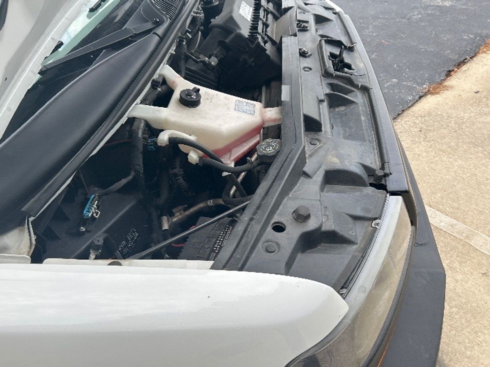 Light Duty Box Truck-Light and Medium Duty Trucks-GMC-2021-Savana G33903-Conyers-GA-111,148\n\t\tmiles-$ 28,000 - Image 23