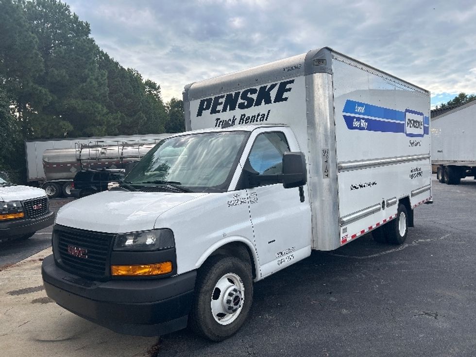 Light Duty Box Truck-Light and Medium Duty Trucks-GMC-2021-Savana G33903-Conyers-GA-111,148\n\t\tmiles-$ 28,000 - Image 3