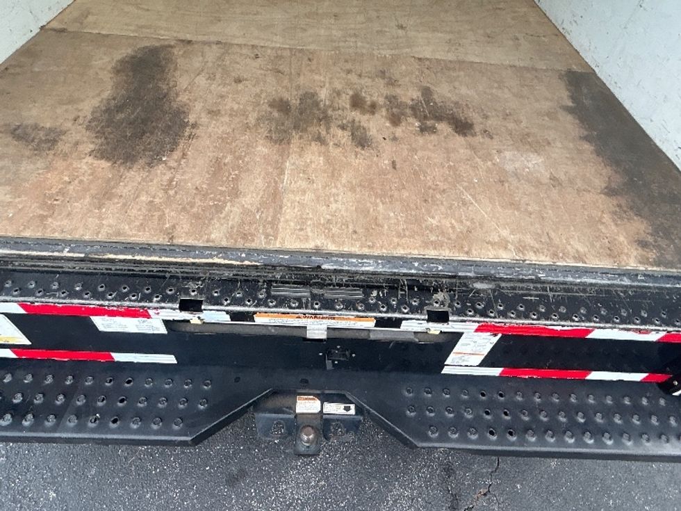 Light Duty Box Truck-Light and Medium Duty Trucks-GMC-2021-Savana G33903-Conyers-GA-111,148\n\t\tmiles-$ 28,000 - Image 9