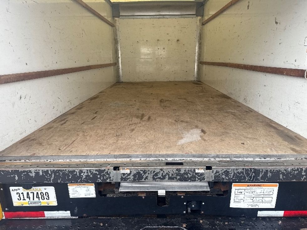 Light Duty Box Truck-Light and Medium Duty Trucks-GMC-2021-Savana G33903-Conyers-GA-116,235\n\t\tmiles-$ 25,750 - Image 10