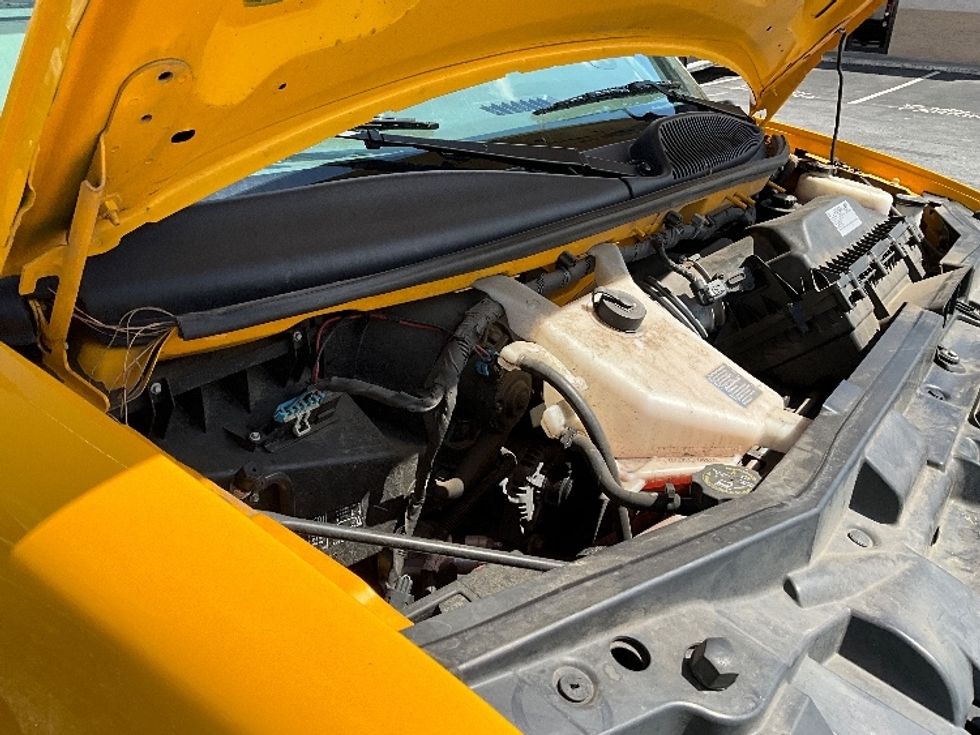 Light Duty Box Truck-Light and Medium Duty Trucks-GMC-2021-Savana G33903-Conyers-GA-68,663\n\t\tmiles-$ 30,750 - Image 23