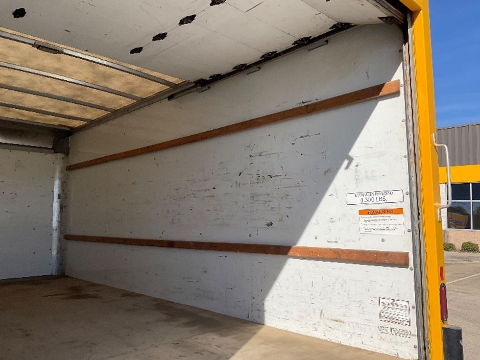 Light Duty Box Truck-Light and Medium Duty Trucks-GMC-2021-Savana G33903-Corpus Christi-TX-122,383\n\t\tmiles-$ 23,750 - Image 12