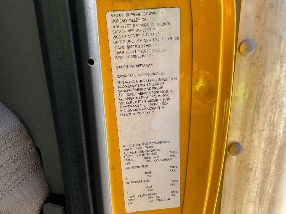 Light Duty Box Truck-Light and Medium Duty Trucks-GMC-2021-Savana G33903-Corpus Christi-TX-122,383\n\t\tmiles-$ 23,750 - Image 26