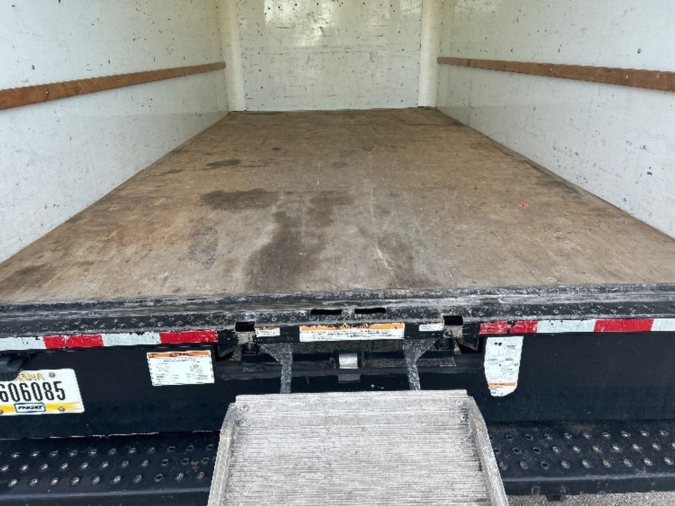 Light Duty Box Truck-Light and Medium Duty Trucks-GMC-2021-Savana G33903-Coxsackie-NY-115,831\n\t\tmiles-$ 23,250 - Image 10