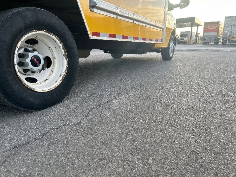 Light Duty Box Truck-Light and Medium Duty Trucks-GMC-2021-Savana G33903-Coxsackie-NY-115,831\n\t\tmiles-$ 23,250 - Image 14