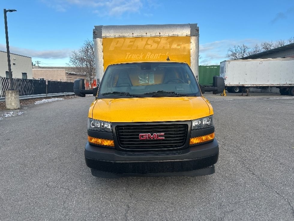 Light Duty Box Truck-Light and Medium Duty Trucks-GMC-2021-Savana G33903-Coxsackie-NY-115,831\n\t\tmiles-$ 23,250 - Image 2