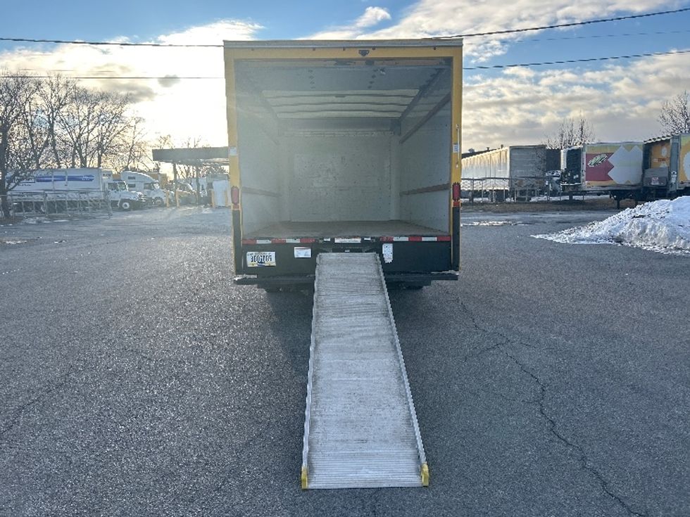 Light Duty Box Truck-Light and Medium Duty Trucks-GMC-2021-Savana G33903-Coxsackie-NY-115,831\n\t\tmiles-$ 23,250 - Image 9