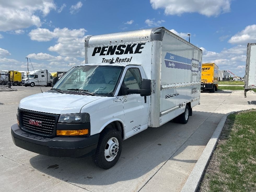 Light Duty Box Truck-Light and Medium Duty Trucks-GMC-2021-Savana G33903-Cross Lanes-WV-83,844\n\t\tmiles-$ 30,750 - Image 3
