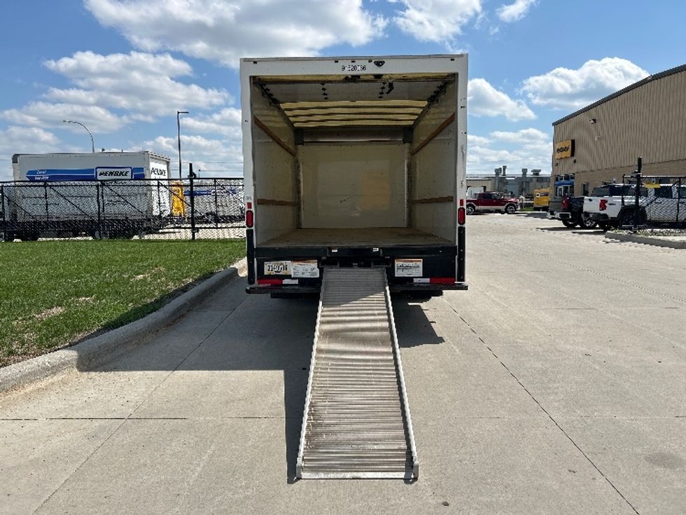 Light Duty Box Truck-Light and Medium Duty Trucks-GMC-2021-Savana G33903-Cross Lanes-WV-83,844\n\t\tmiles-$ 30,750 - Image 8