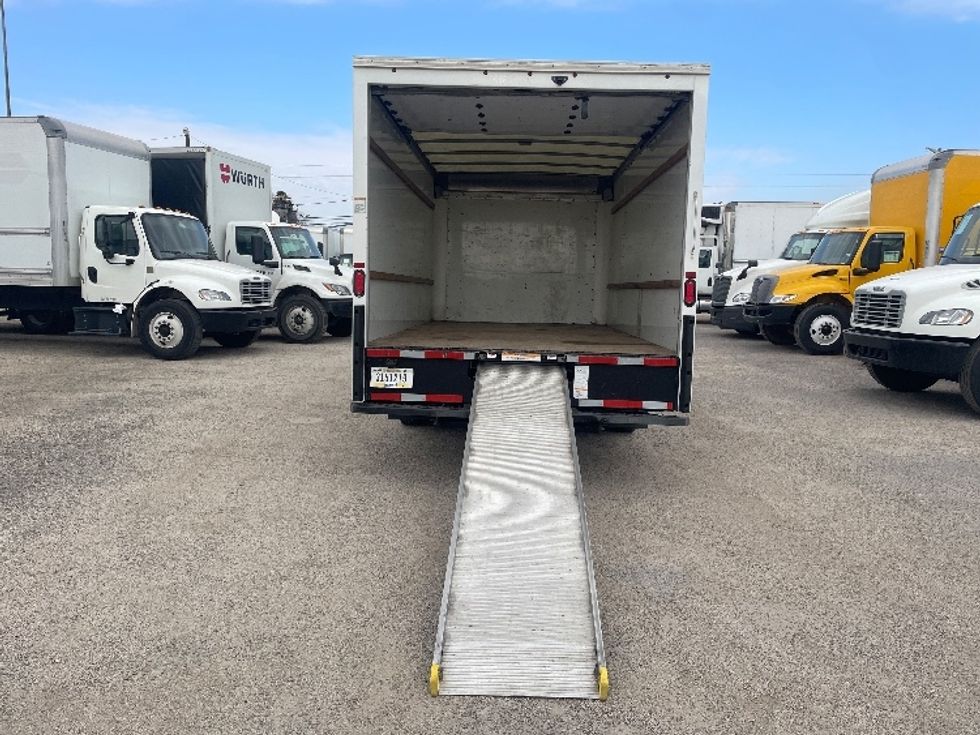 Light Duty Box Truck-Light and Medium Duty Trucks-GMC-2021-Savana G33903-Dallas-TX-106,105\n\t\tmiles-$ 28,750 - Image 9