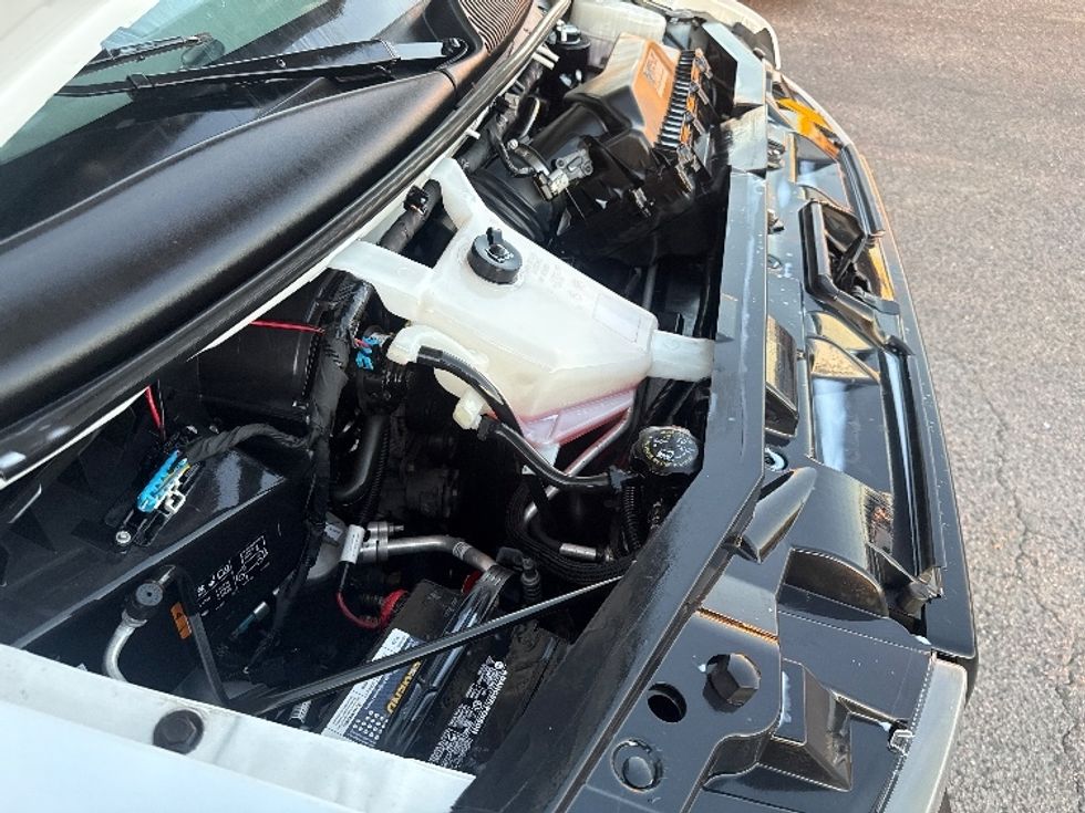 Light Duty Box Truck-Light and Medium Duty Trucks-GMC-2021-Savana G33903-Dallas-TX-117,860\n\t\tmiles-$ 27,250 - Image 22