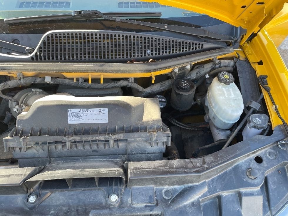 Light Duty Box Truck-Light and Medium Duty Trucks-GMC-2021-Savana G33903-Dallas-TX-141,897\n\t\tmiles-$ 21,250 - Image 24