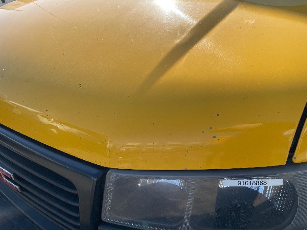 Light Duty Box Truck-Light and Medium Duty Trucks-GMC-2021-Savana G33903-Dallas-TX-141,897\n\t\tmiles-$ 21,250 - Image 26