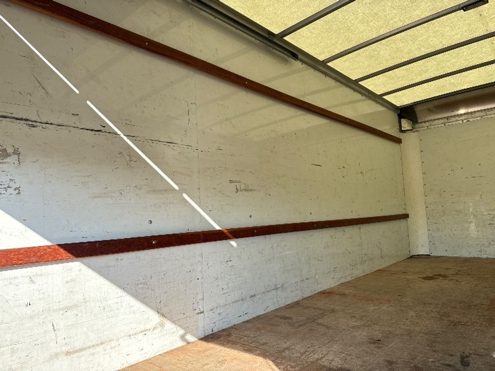 Light Duty Box Truck-Light and Medium Duty Trucks-GMC-2021-Savana G33903-Dallas-TX-72,089\n\t\tmiles-$ 33,500 - Image 10