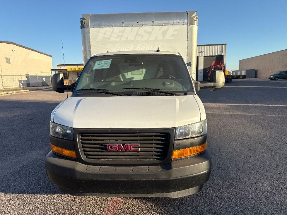 Light Duty Box Truck-Light and Medium Duty Trucks-GMC-2021-Savana G33903-Dallas-TX-72,089\n\t\tmiles-$ 33,500 - Image 2
