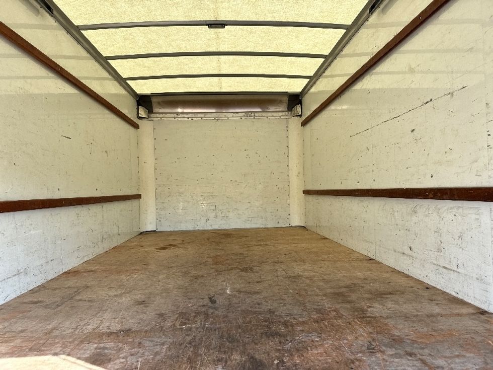 Light Duty Box Truck-Light and Medium Duty Trucks-GMC-2021-Savana G33903-Dallas-TX-72,089\n\t\tmiles-$ 33,500 - Image 7