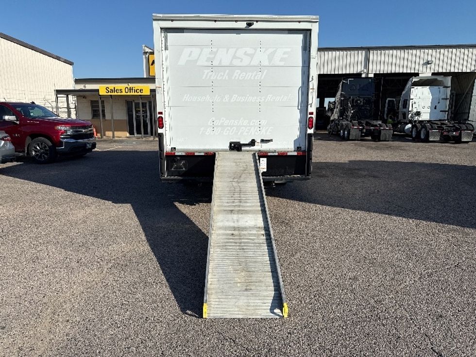 Light Duty Box Truck-Light and Medium Duty Trucks-GMC-2021-Savana G33903-Dallas-TX-72,089\n\t\tmiles-$ 33,500 - Image 8