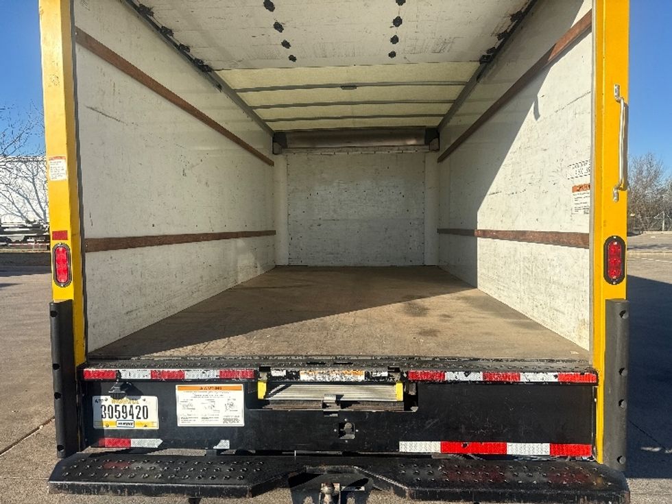 Light Duty Box Truck-Light and Medium Duty Trucks-GMC-2021-Savana G33903-Dallas-TX-90,012\n\t\tmiles-$ 27,500 - Image 10