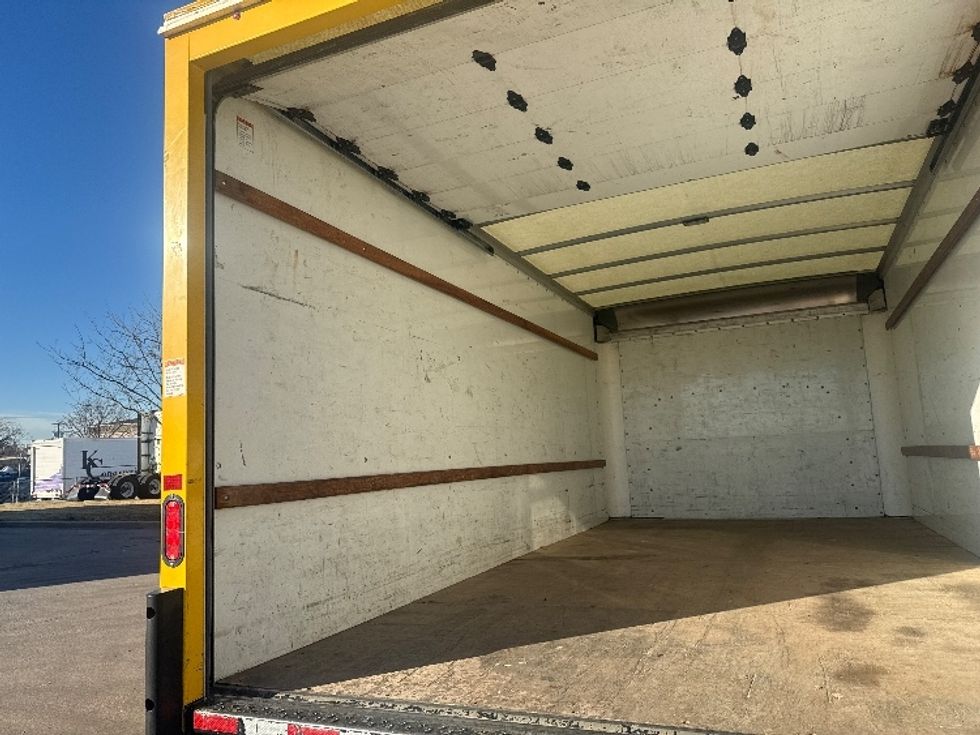 Light Duty Box Truck-Light and Medium Duty Trucks-GMC-2021-Savana G33903-Dallas-TX-90,012\n\t\tmiles-$ 27,500 - Image 11