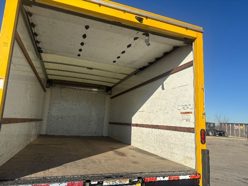 Light Duty Box Truck-Light and Medium Duty Trucks-GMC-2021-Savana G33903-Dallas-TX-90,012\n\t\tmiles-$ 27,500 - Image 12