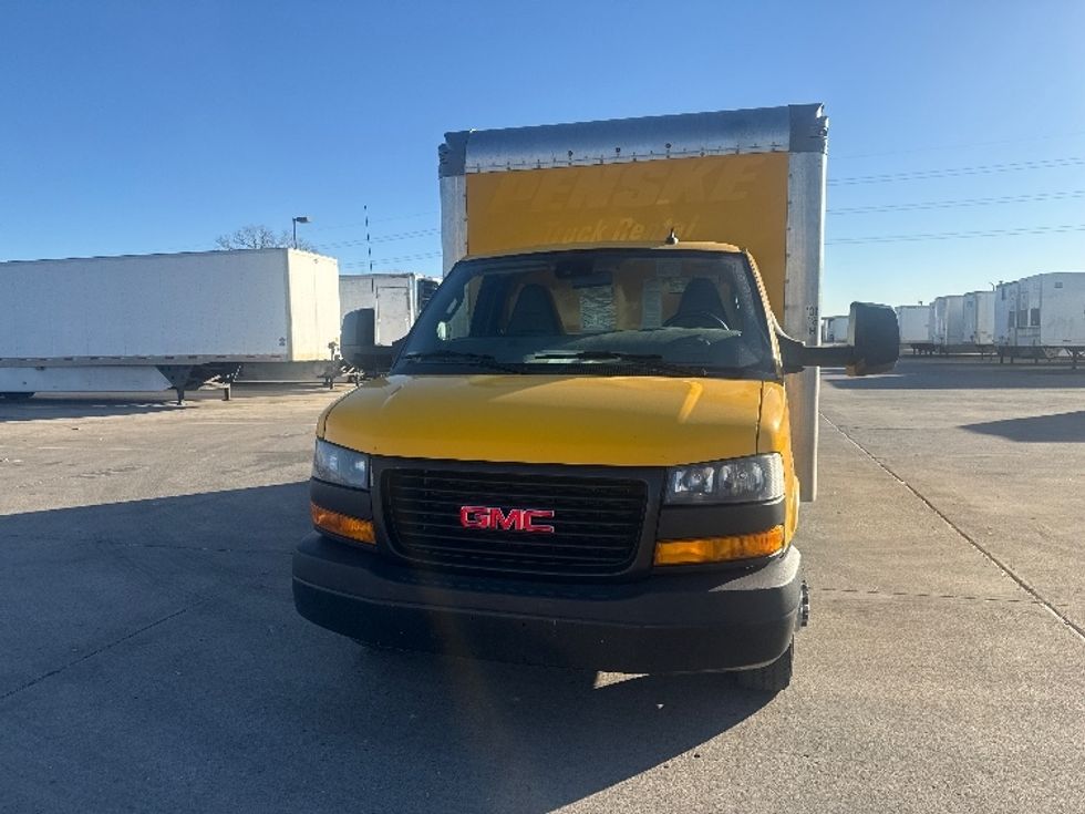 Light Duty Box Truck-Light and Medium Duty Trucks-GMC-2021-Savana G33903-Dallas-TX-90,012\n\t\tmiles-$ 27,500 - Image 2