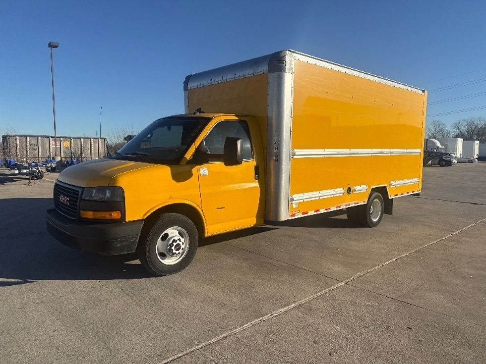 Light Duty Box Truck-Light and Medium Duty Trucks-GMC-2021-Savana G33903-Dallas-TX-90,012\n\t\tmiles-$ 27,500 - Image 3
