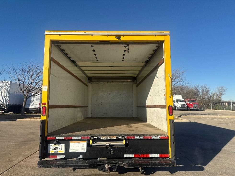 Light Duty Box Truck-Light and Medium Duty Trucks-GMC-2021-Savana G33903-Dallas-TX-90,012\n\t\tmiles-$ 27,500 - Image 9